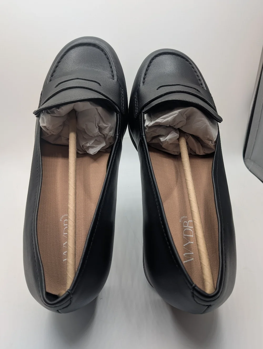 Low Heel Loafers NWB- 10WW-Black - Picture 10 of 15
